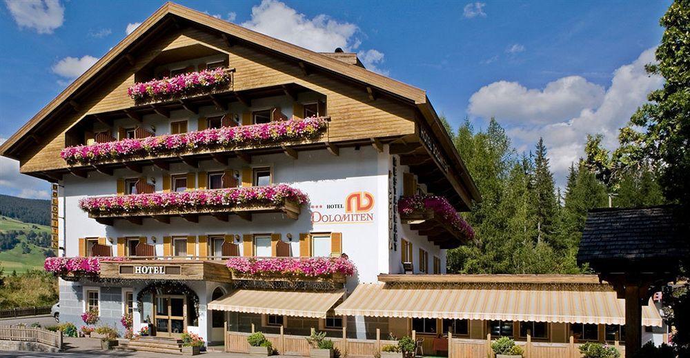 Hotel Dolomites Inn Canazei Bagian luar foto