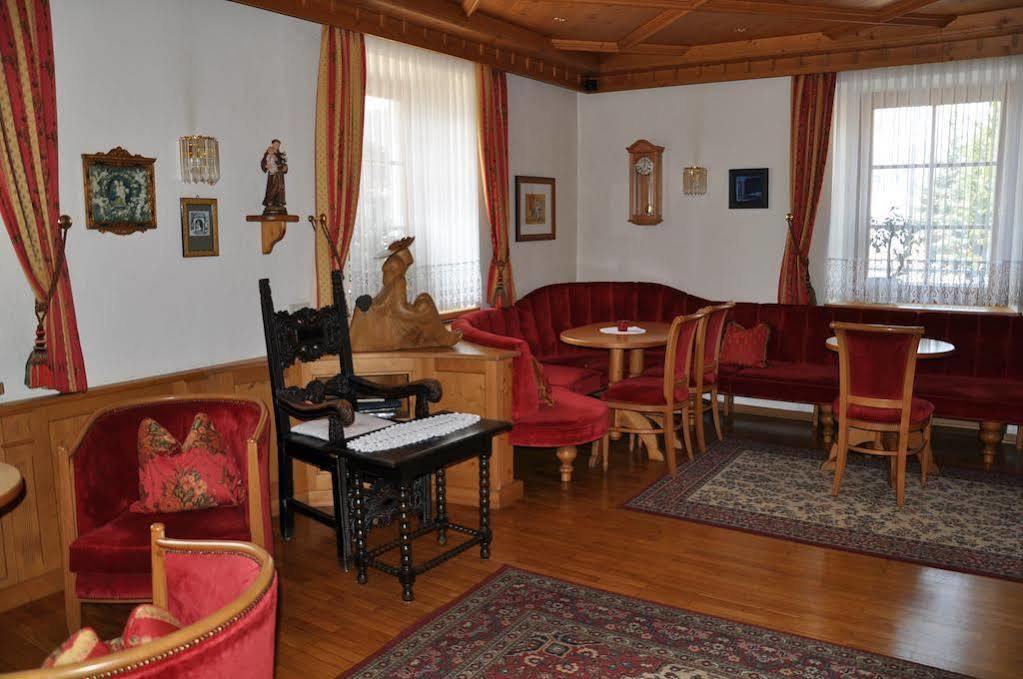 Hotel Dolomites Inn Canazei Bagian luar foto