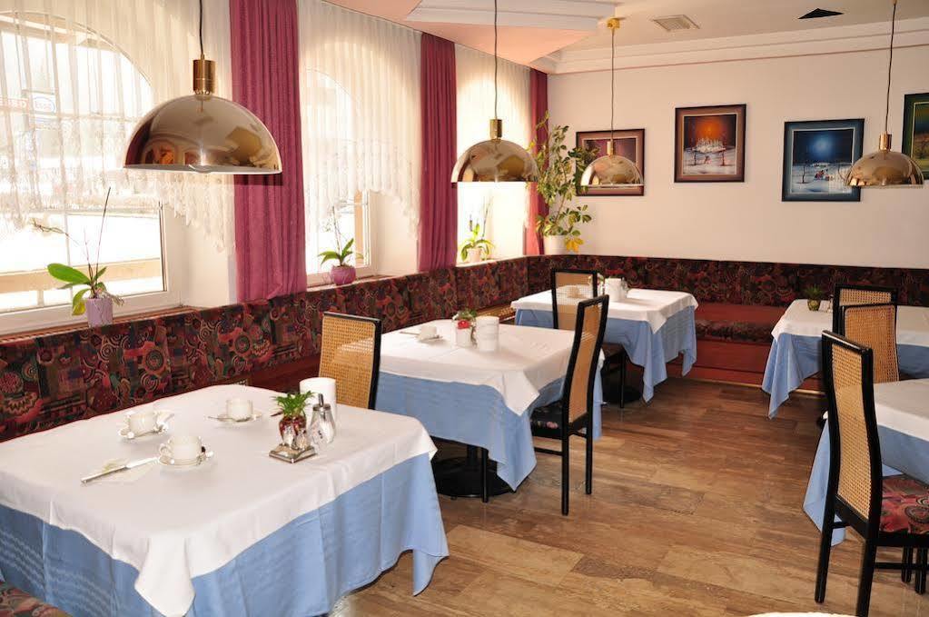 Hotel Dolomites Inn Canazei Bagian luar foto